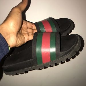 GUCCI SLIDES